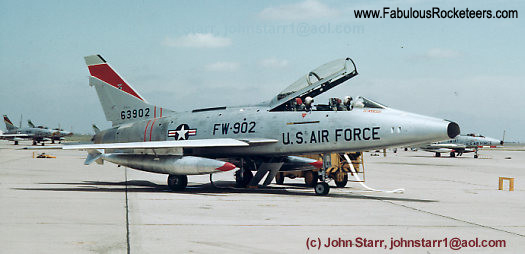 F100_1.jpg (30024 bytes)